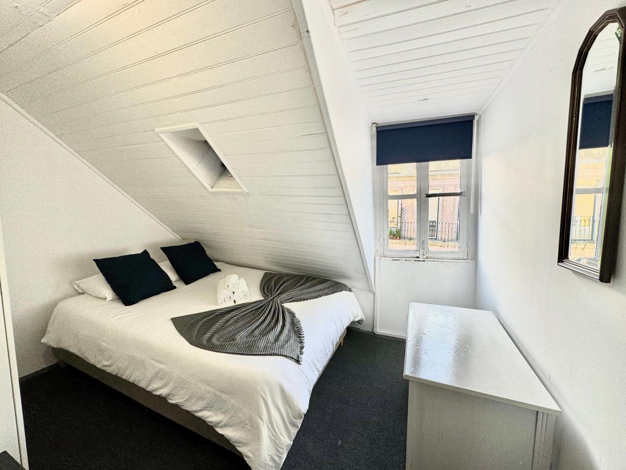 Low Cost Arroios Rooms Lisbon Exterior photo